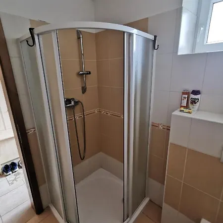 Na Samote U Lesa Apartament *