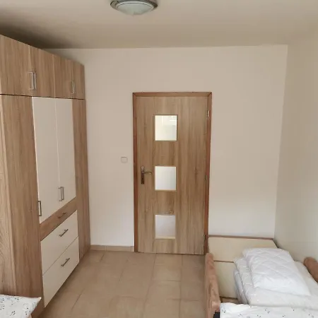 Apartament Na Samote U Lesa *