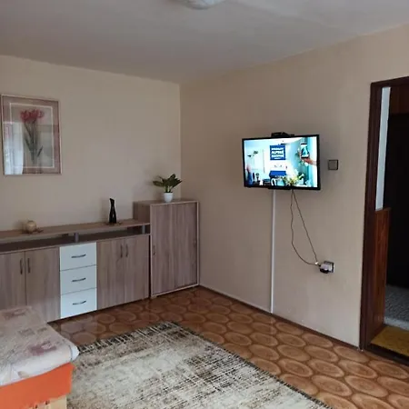 Apartament Na Samote U Lesa