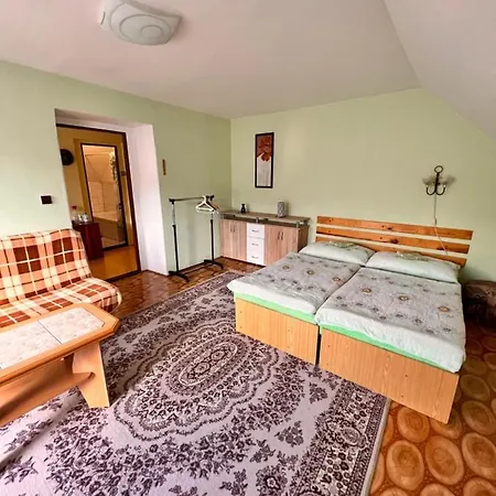 Apartament Na Samote U Lesa *